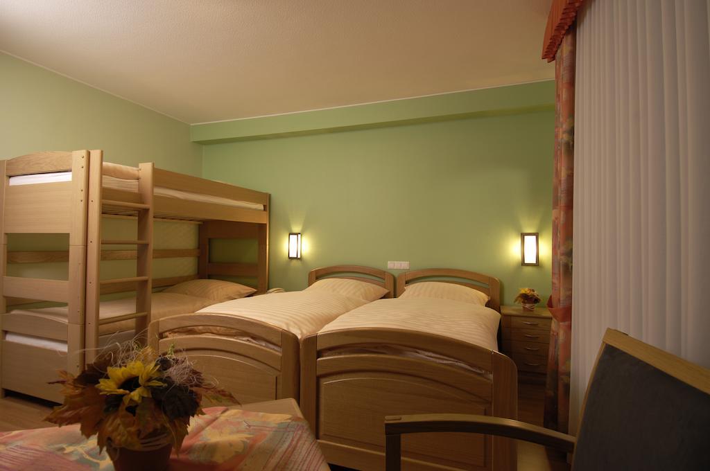 Zum Burghof Hotel Schoenberg Cameră foto