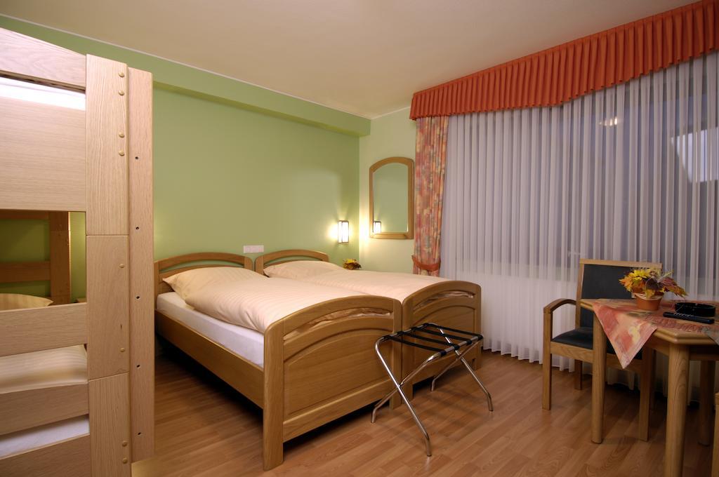 Zum Burghof Hotel Schoenberg Cameră foto
